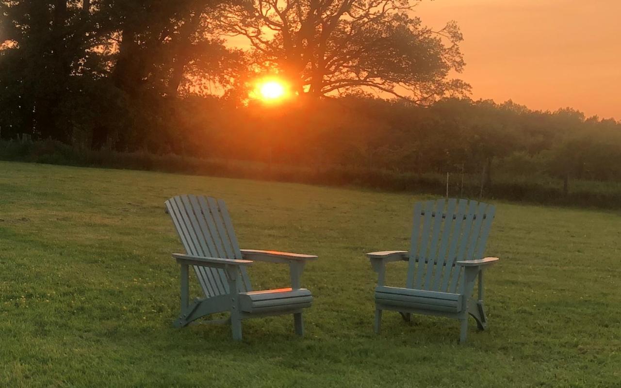 Romantic Rural Break In Countryside Castle Grounds Private Retreat Wizards Rest Bishops Tawton Esterno foto