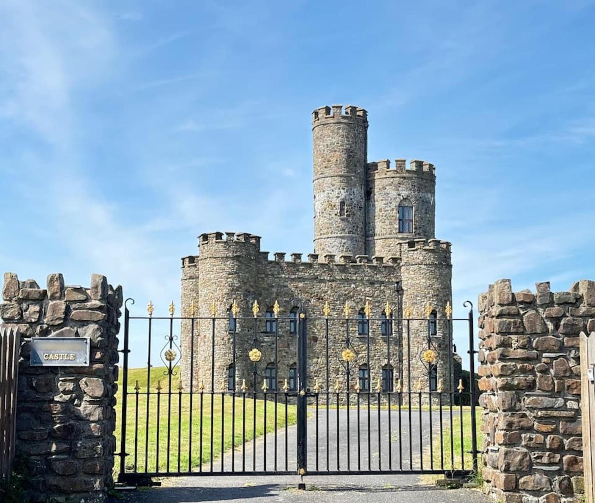 Romantic Rural Break In Countryside Castle Grounds Private Retreat Wizards Rest Bishops Tawton Esterno foto